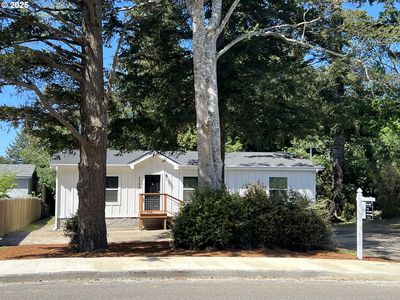 2328 Oak St, North Bend, OR, 97459