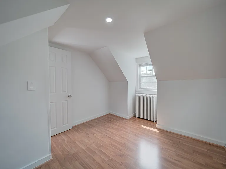 6625 Harrison Ln — Photo 3