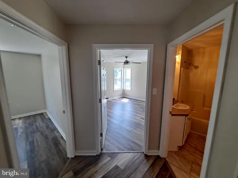 210 Amaret St — Photo 10