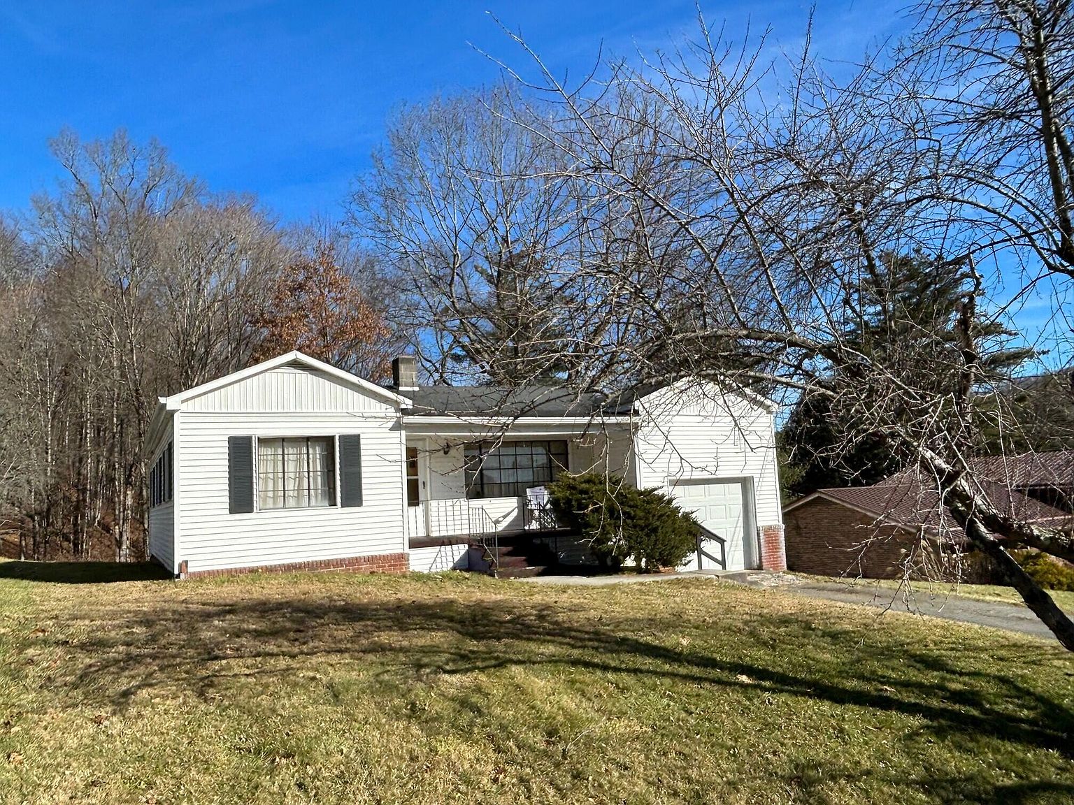 170 24th St, Rainelle, WV 25962 | Zillow