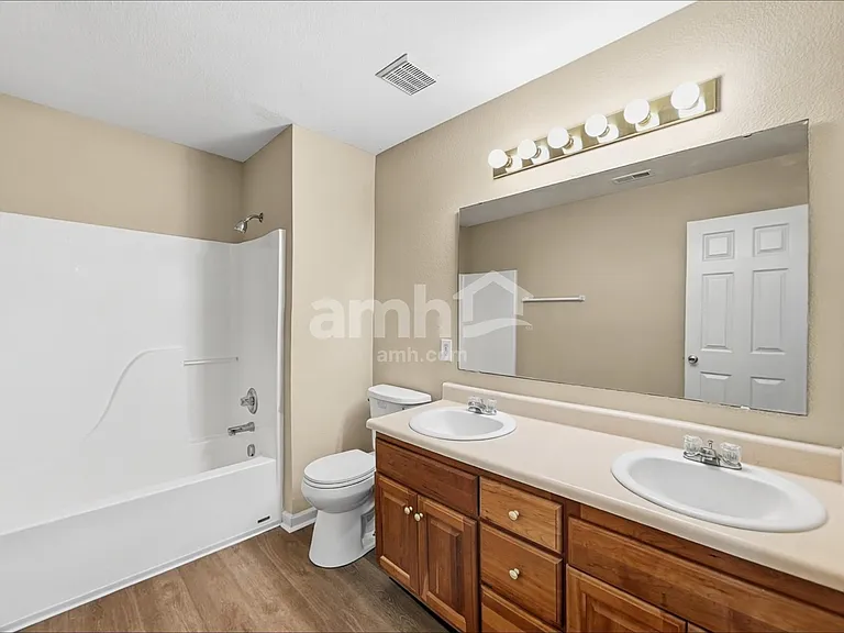214 Allen Ln — Photo 12