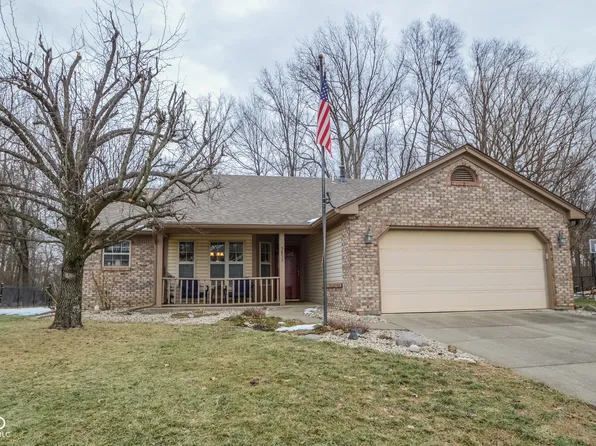 5853 Oakcrest Dr, Indianapolis, IN 46237