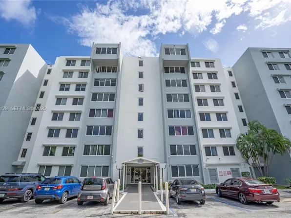 9001 SW 77th Ave APT C402, Miami, FL 33156