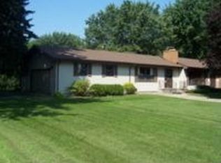 512 Almond St SW, Demotte, IN 46310