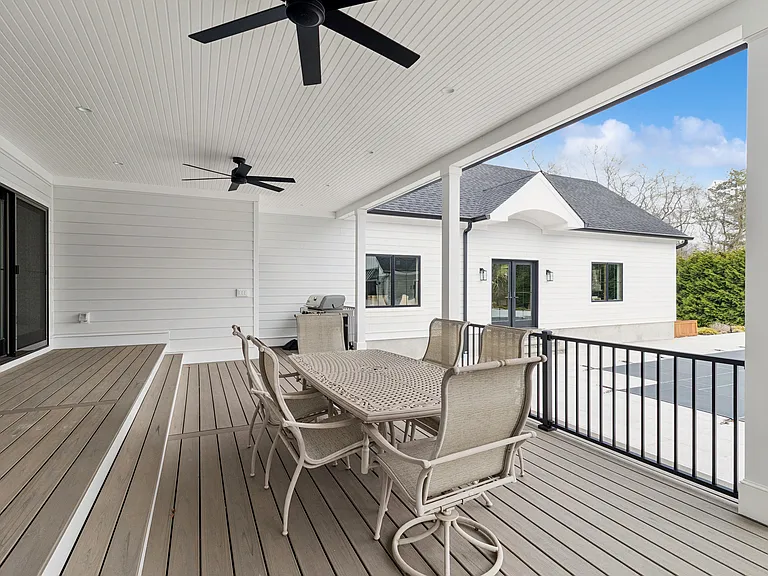 47 Old Riverhead Rd — Photo 36