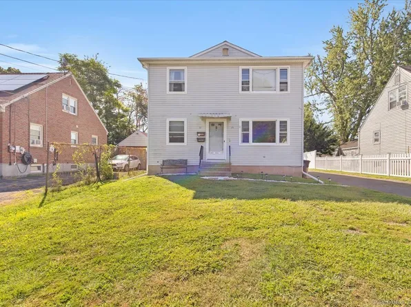 35 Stanley Court, New Britain, CT 06051