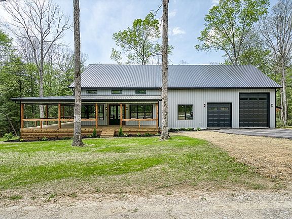 3rd image of 564 Acorn Ln