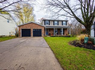 8926 Oxwood Ct, Maineville, OH 45039