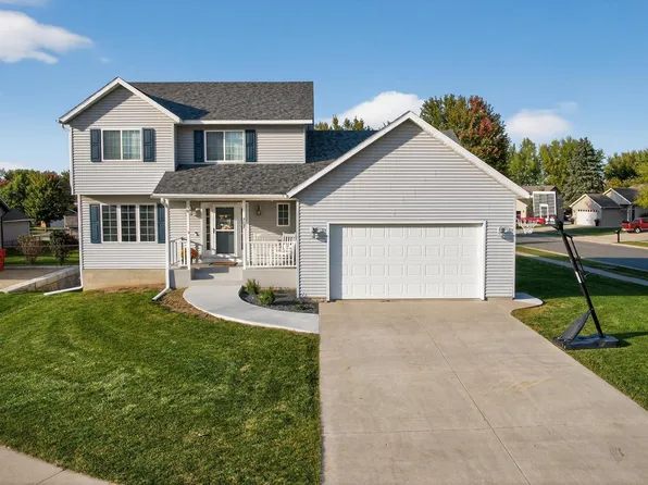 707 Tee Green Ct NE, Stewartville, MN 55976