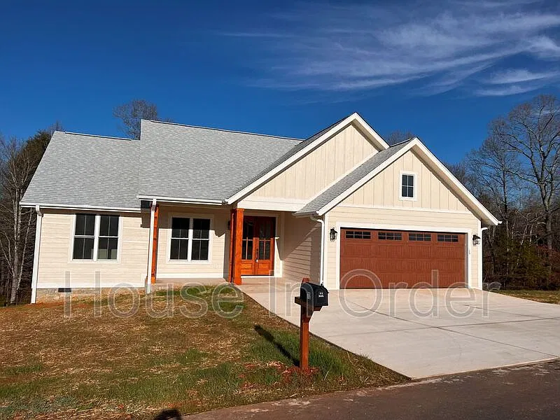 3 bed, 2.5 bath, 1521 sqft, $2,850 — Photo 1