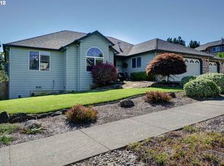 1221 NW Thorn Dr, Albany, OR 97321