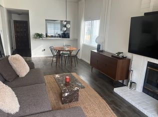 6865 Pear Tree Dr, Carlsbad, CA 92011
