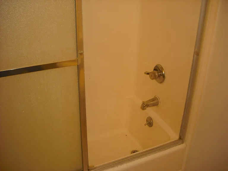 1410B Friedrich Ln — Photo 8