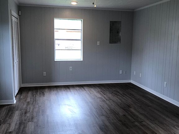 2nd image of 106 Charlene Dr