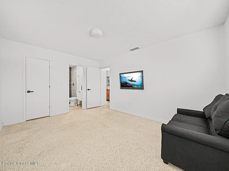 2050 Port Malabar Blvd NE — Photo 13