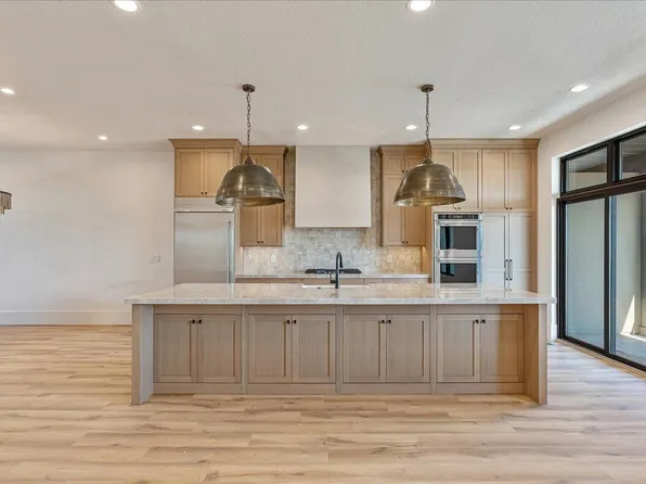 1610 E Center Pointe Dr, American Fork, UT 84003