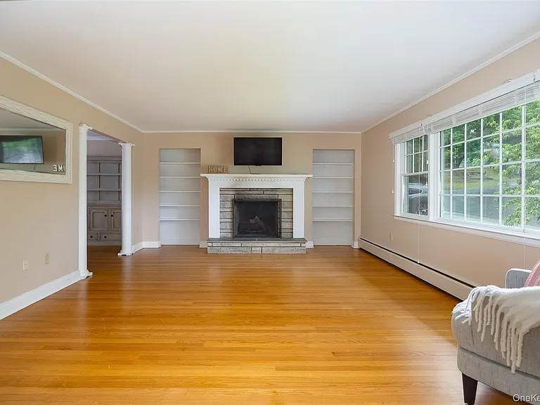 46 Barnard Ave — Photo 5