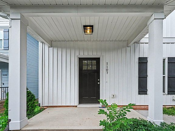 3rd image of 1107 Simmons St