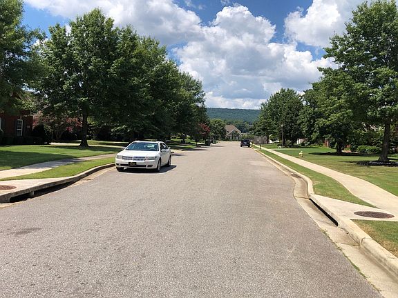 4th image of 7308 Oldstone Dr SE