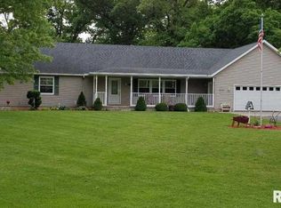 17107 Chase Rd, Fulton, IL 61252