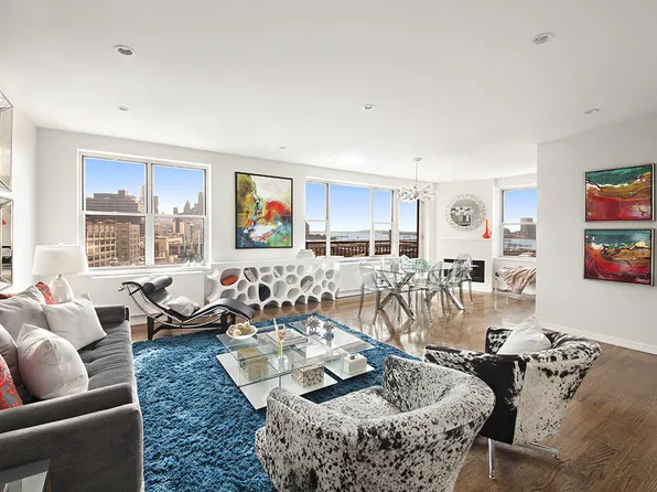 296 West 10th Street image 1 of 8