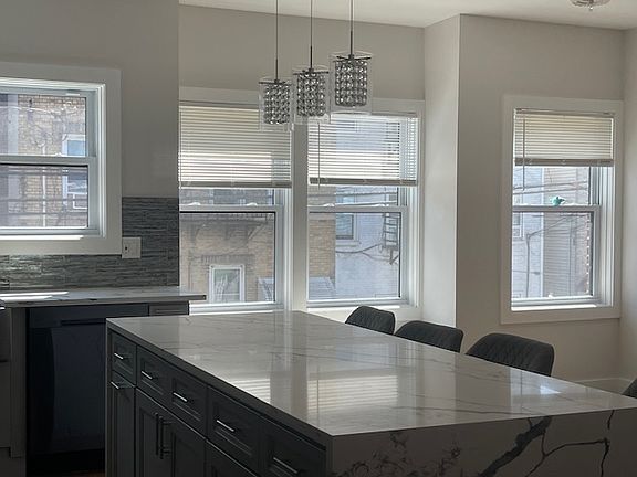 5th image of 132 Hopkins Ave #1