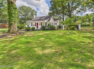 219 McKie St, Senatobia, MS 38668