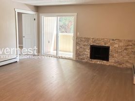 3400 Stanford Rd