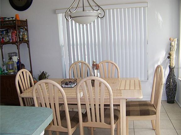 3rd image of 2036 Hemingway Ave