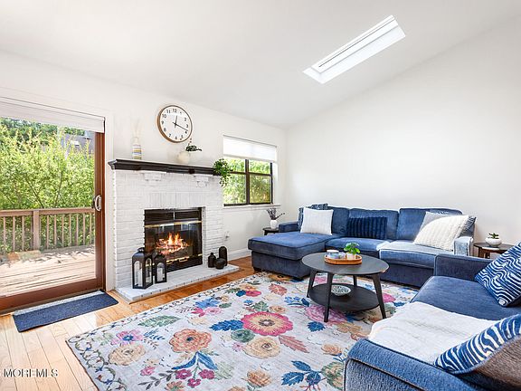 2nd image of 43 Chestnut Way #4-3