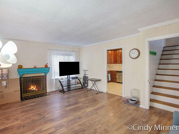 3rd image of 1158 Beechwood St NE