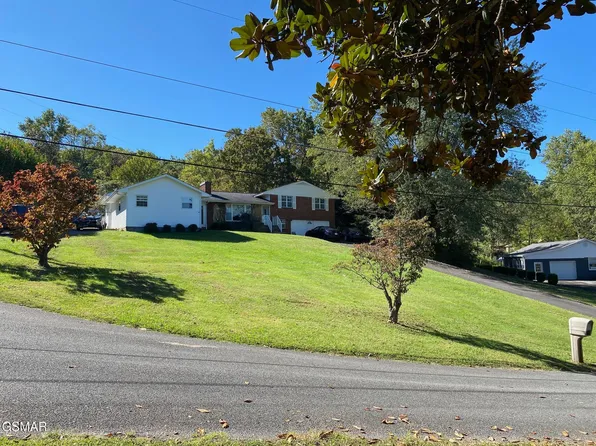 1011 Honeysuckle Dr, Newport, TN 37821