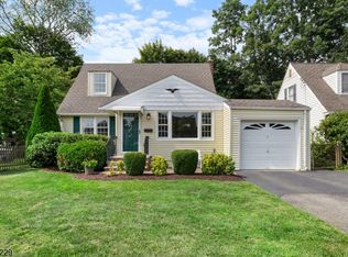 9 Barnett St, Rockaway, NJ 07866