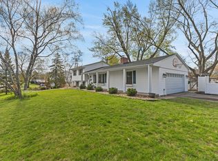 8845 23rd Ave N, Golden Valley, MN 55427