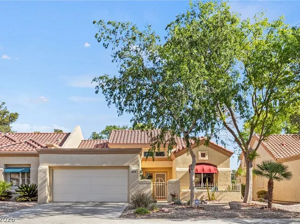 9032 Sundial Dr, Las Vegas, NV 89134