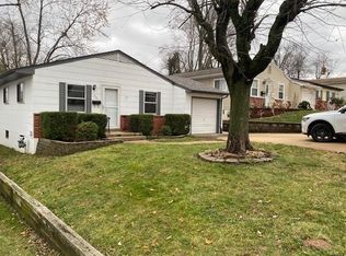 226 Lindy Blvd, Ballwin, MO 63021