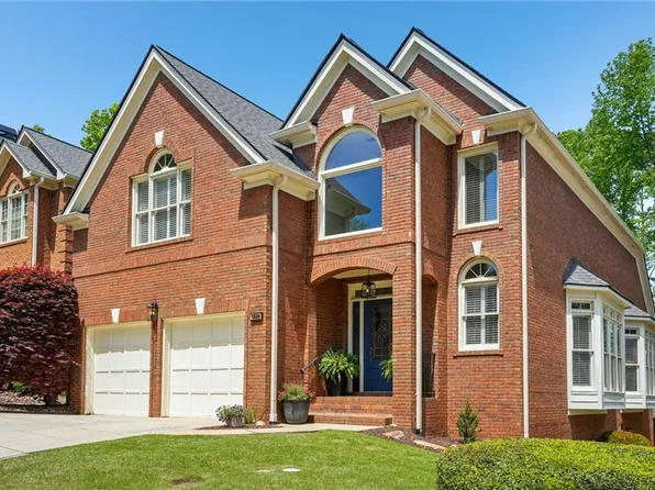 1228 Dunwoody Walk, Atlanta, GA 30338