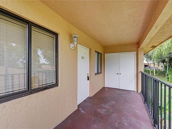 3rd image of 6023 10th Ave N APT 214