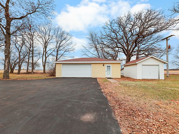 4th image of 2810 Oxbow Rd