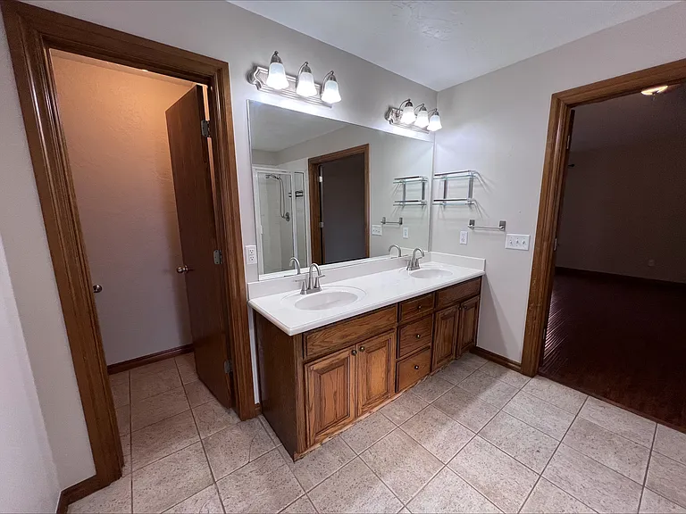 429 Daybreak Dr — Photo 18