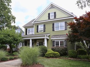 401 Highgrove Dr, Chapel Hill, NC 27516