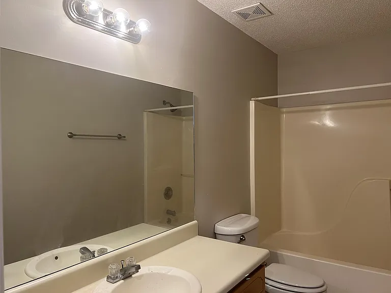 753 Melissa Dr — Photo 8