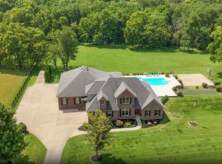 4550 Briar Hill Rd, Lexington, KY 40516