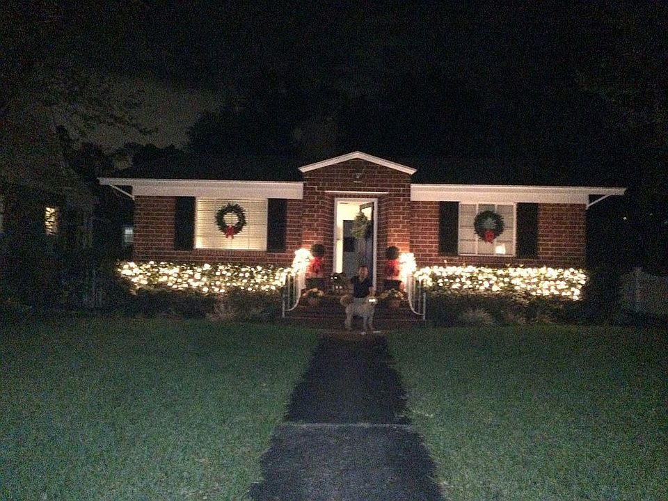 1st image of 3718 Hedrick St