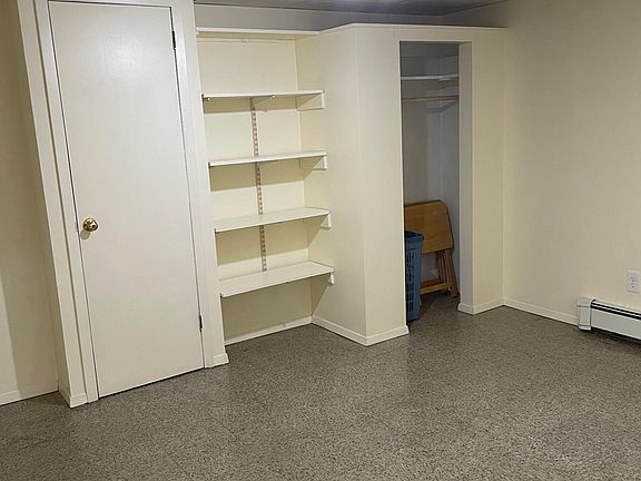4th image of 62 Barbara Dr