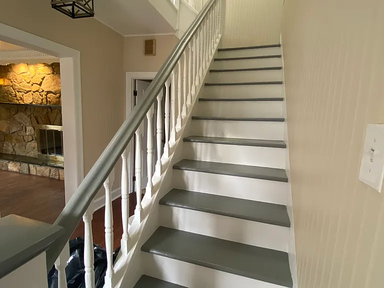 202 E Williams St — Photo 1