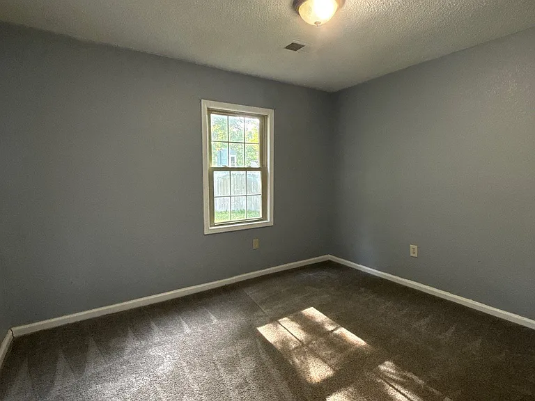 309 N Tipton St — Photo 6