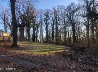 109 N Walker Ln, Oak Ridge, TN 37830