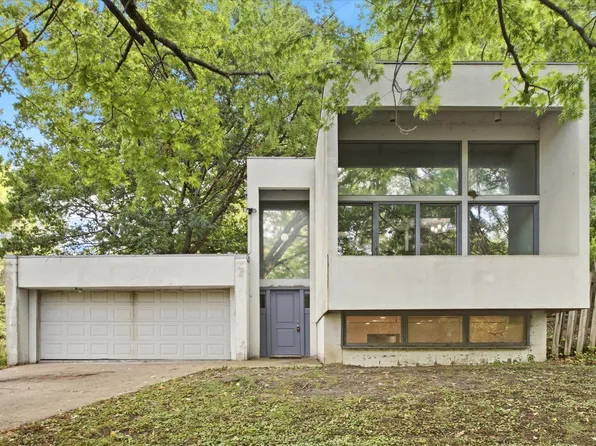 2280 Medicine Lake Blvd E, Plymouth, MN 55441