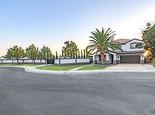 3401 Omega Ct, Bakersfield, CA 93312